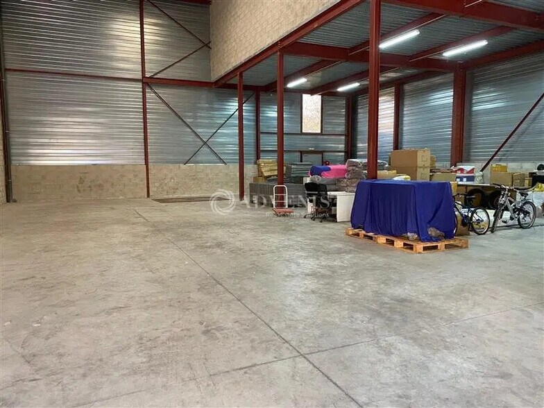 Local d’activités dans Montévrain à louer - Photo de l’immeuble – Image 3 sur 6