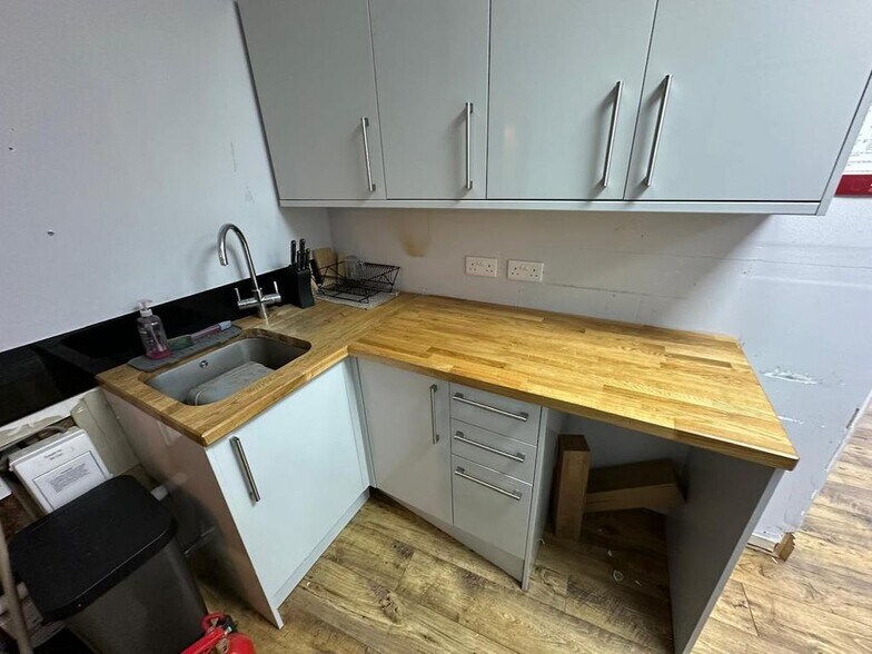 152 Edward St, Brighton à louer - Photo de l’immeuble – Image 2 sur 6