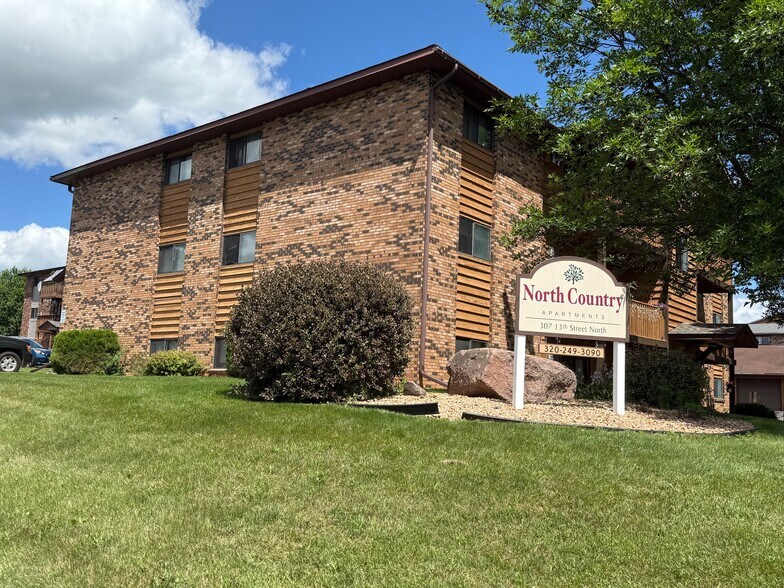 307 13th St N, Sauk Rapids, MN à vendre - Photo de l’immeuble – Image 2 sur 16