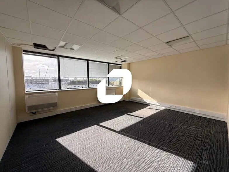 1 Rue De La Croix Des Maheux, Cergy à louer - Photo de l’immeuble – Image 3 sur 26