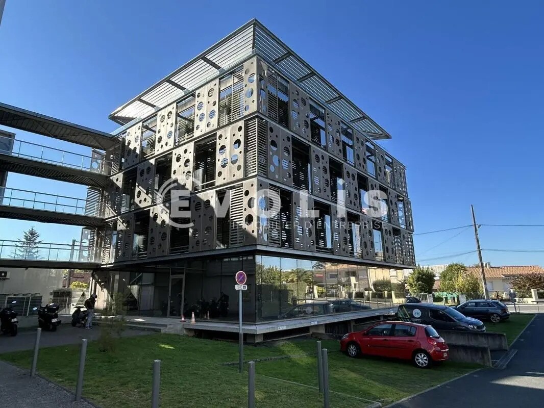 Bureau dans Mérignac à louer Photo de l’immeuble– Image 1 sur 5