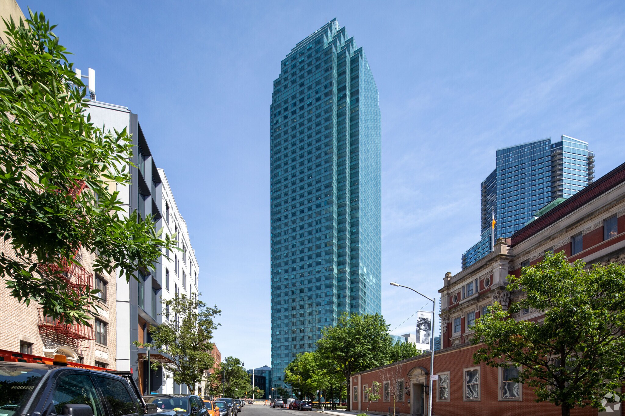 1 Court Sq, Long Island City, NY à louer Photo de l’immeuble– Image 1 sur 13