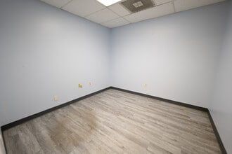 1209 Tech Blvd, Tampa, FL à louer Photo intérieure– Image 2 sur 11