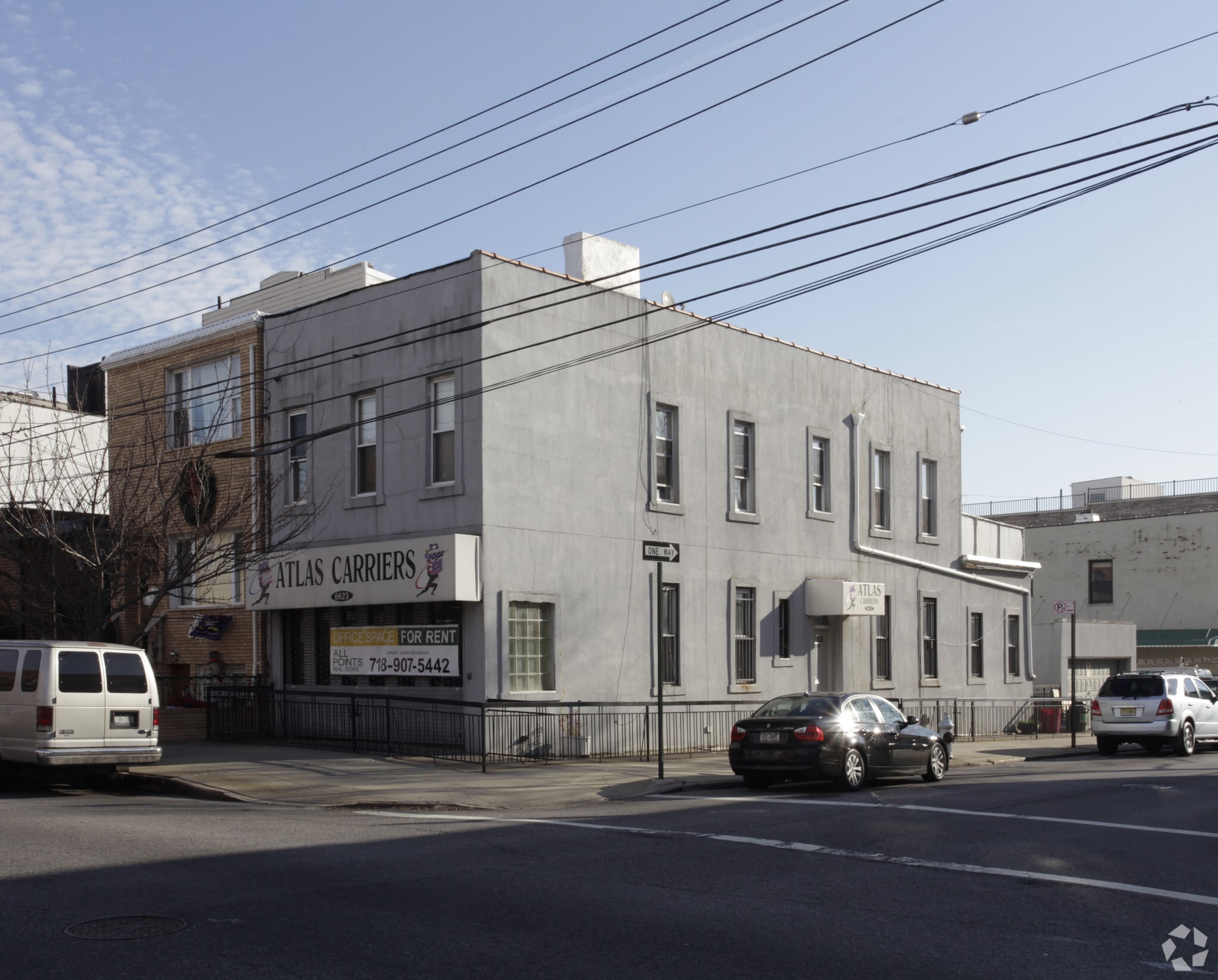 6623 13th Ave, Brooklyn, NY à louer Photo principale– Image 1 sur 4