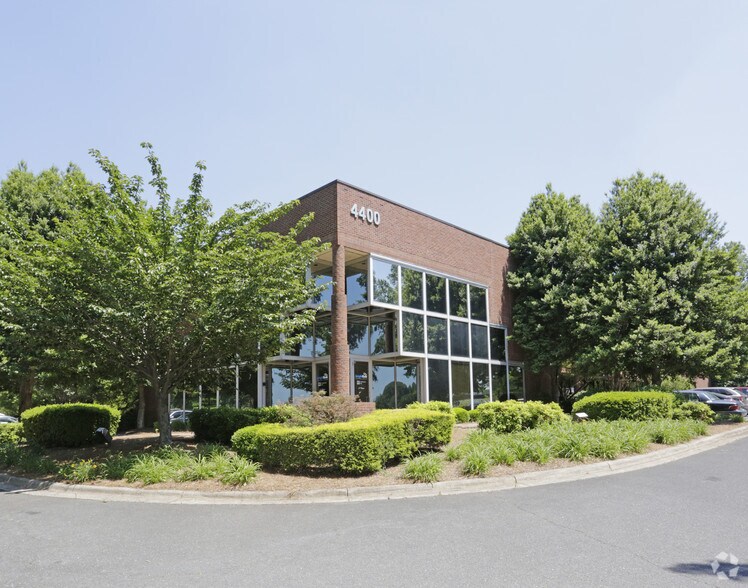 4400 Morris Park Dr, Mint Hill, NC à louer - Photo de l’immeuble – Image 3 sur 15