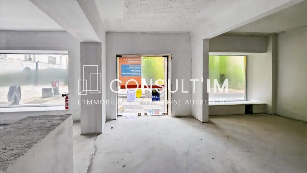 Local commercial dans Sceaux à louer - Photo de l’immeuble – Image 2 sur 8