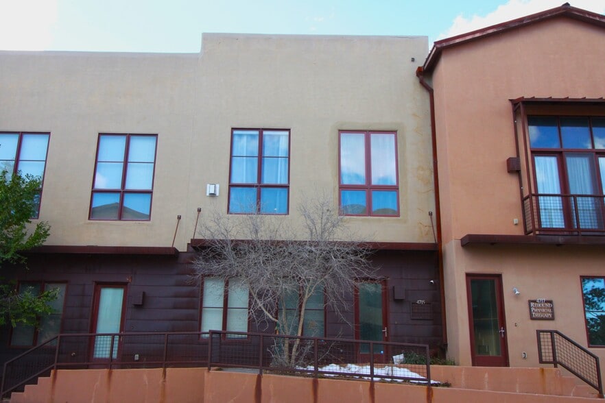 4715 Quemazon, Los Alamos, NM à vendre - Photo principale – Image 1 sur 3