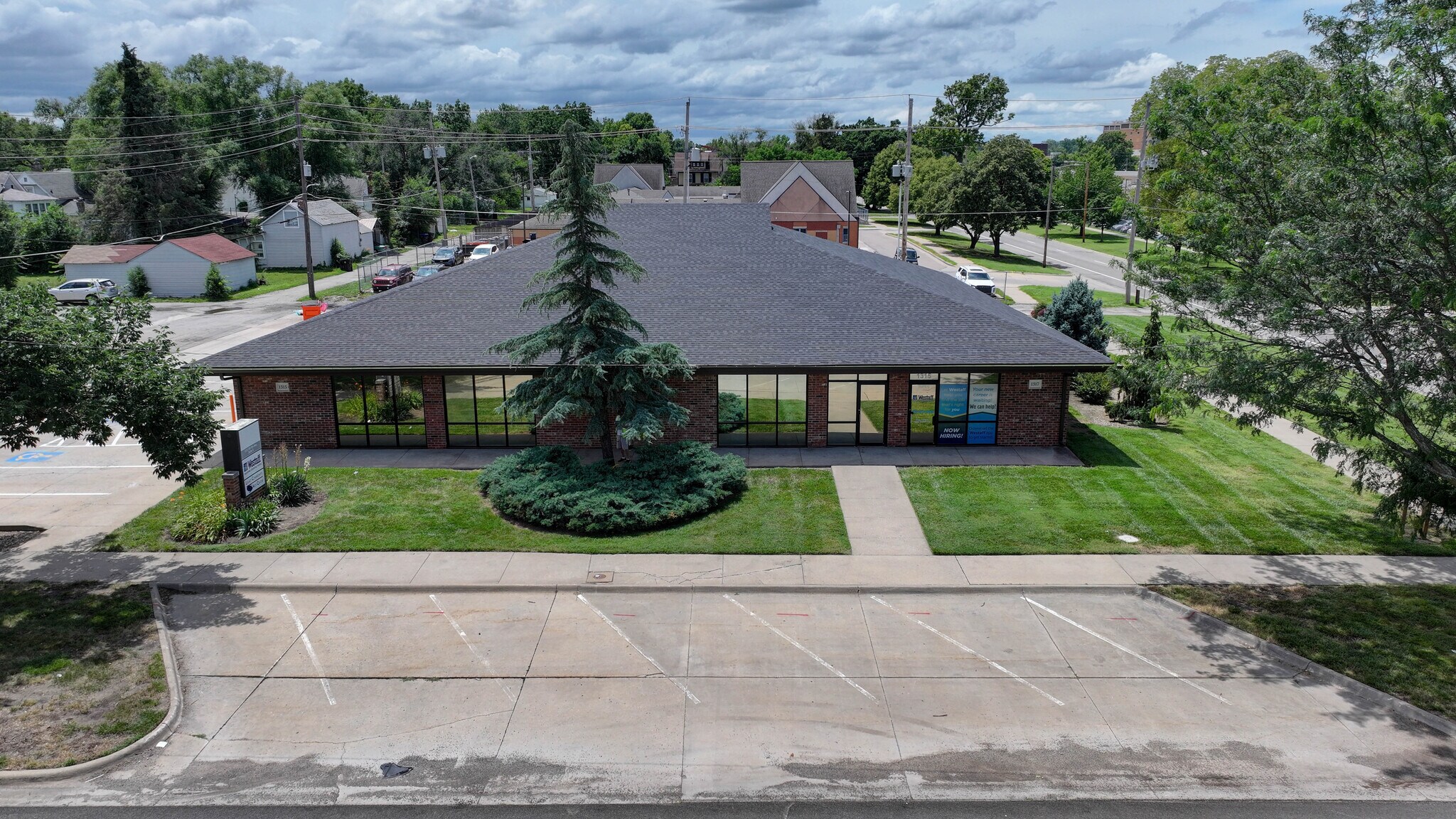 1315-1317 SW 6th Ave, Topeka, KS à vendre Photo de l’immeuble– Image 1 sur 9