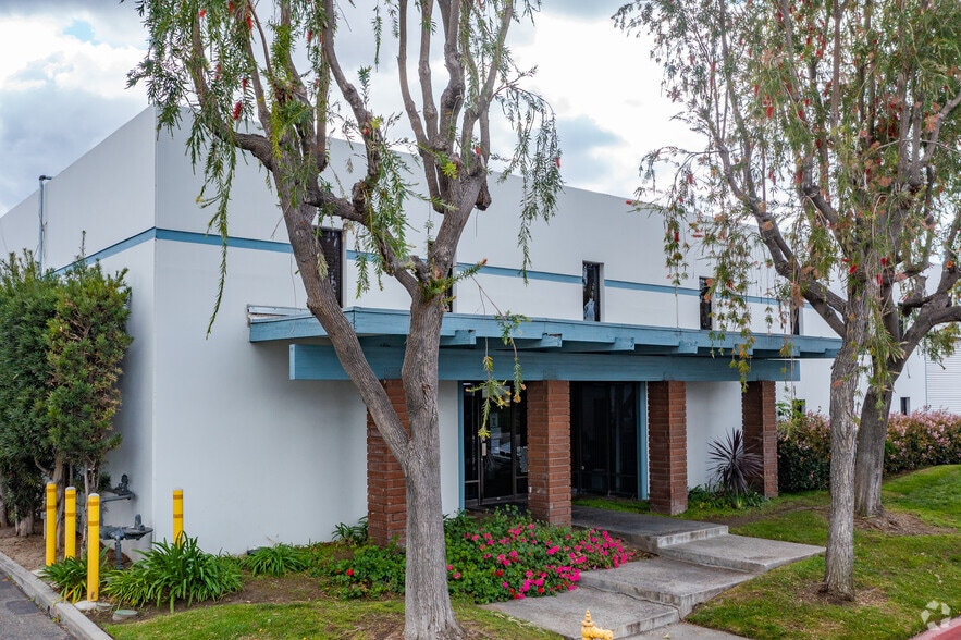 13834-13842 Bettencourt St, Cerritos, CA à louer - Photo principale – Image 1 sur 4