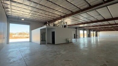 1900 S Cranes Mill Rd, New Braunfels, TX à louer - Vidéo sur l’annonce professionnelle