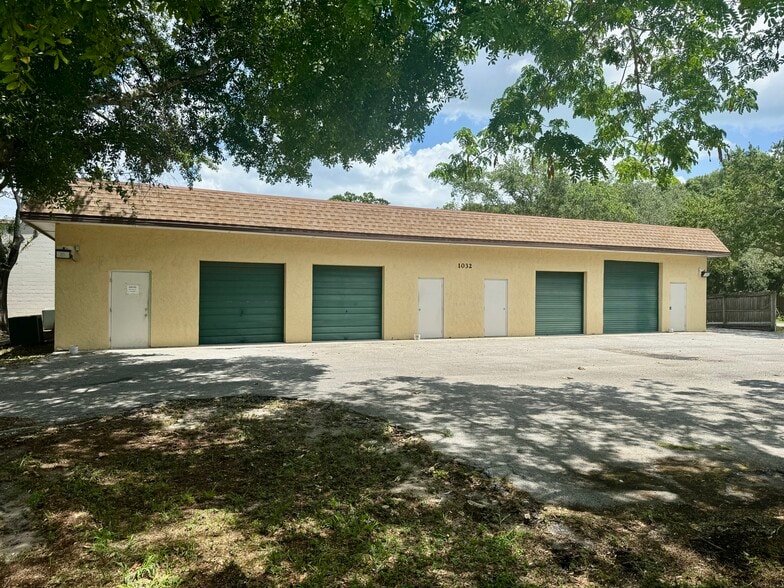 1802 Wilbur Ave, Vero Beach, FL à louer - Photo principale – Image 1 sur 3