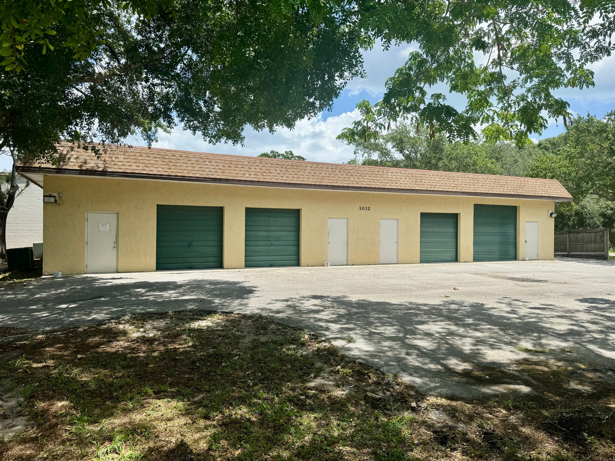 1802 Wilbur Ave, Vero Beach, FL à louer Photo principale– Image 1 sur 4