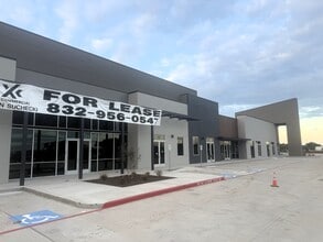 1320 W League City Pky, League City, TX à louer Photo intérieure– Image 2 sur 15