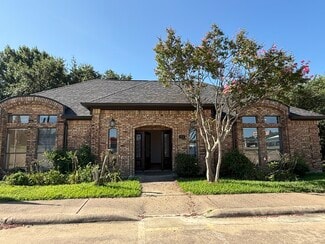Plus de détails pour 304 Harwood Rd, Bedford, TX - Bureau/Médical à louer