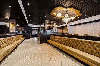 800 W Olympic Blvd, Los Angeles, CA à louer Photo intérieure– Image 2 sur 7