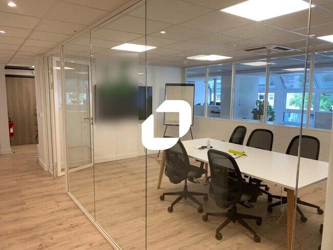 Plus de détails pour Bureau à louer