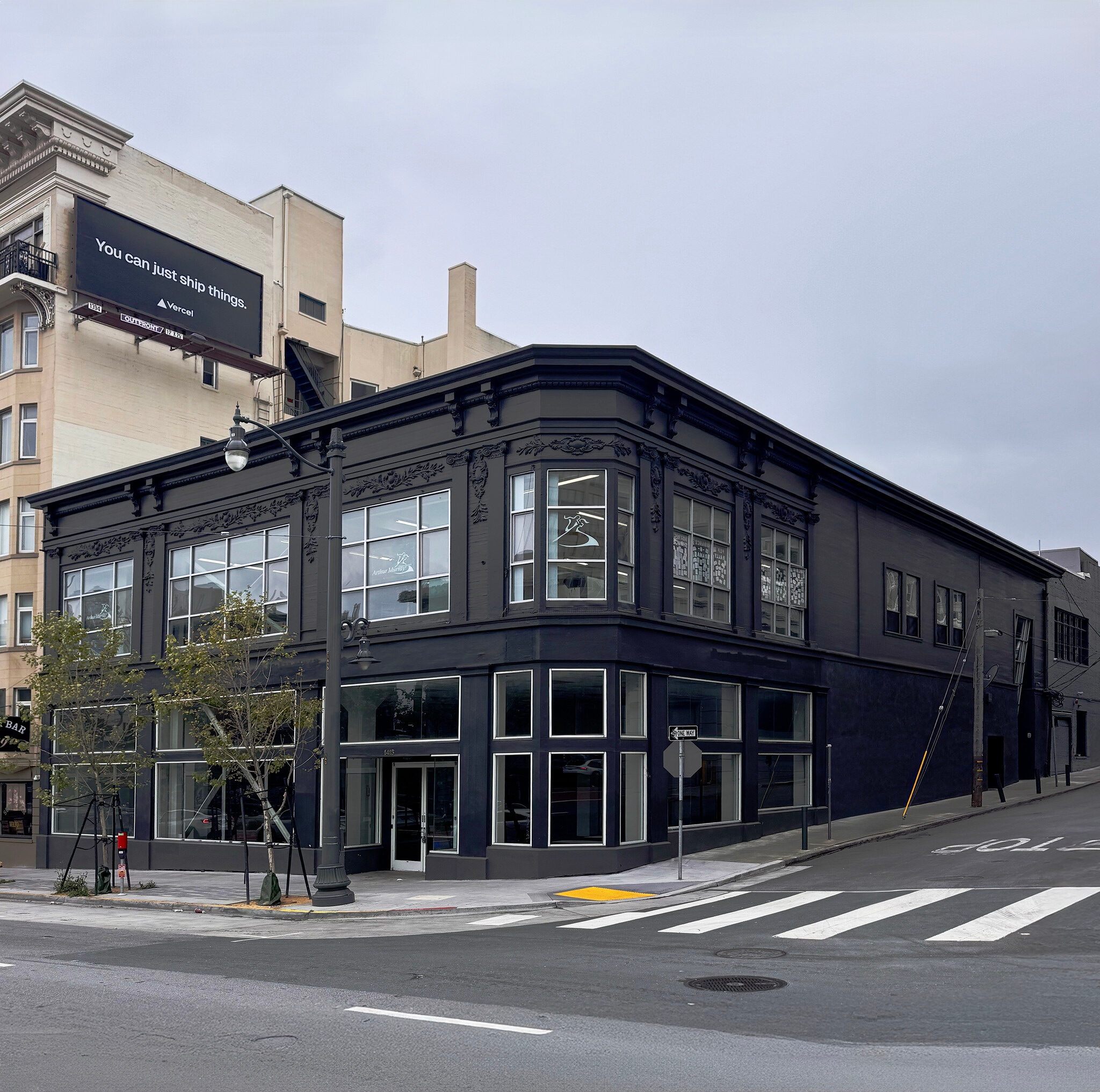 1415 Van Ness Ave, San Francisco, CA à louer Photo de l’immeuble– Image 1 sur 4