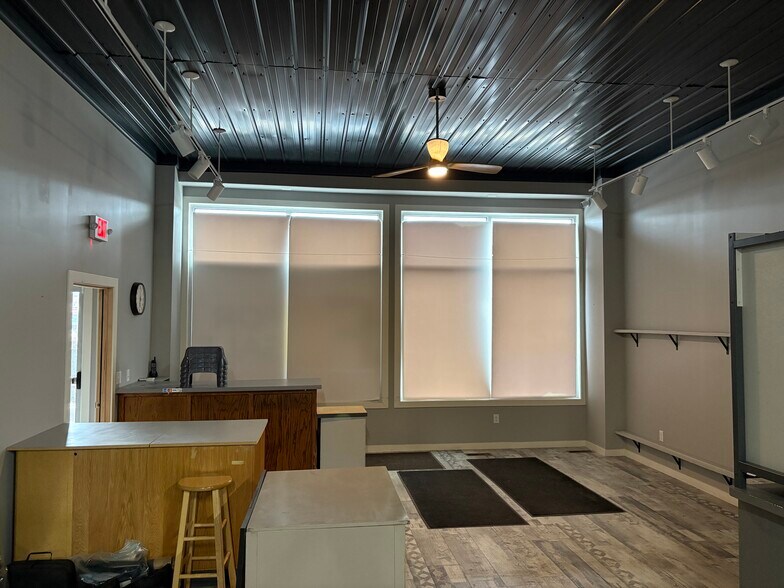 2301 W Superior St, Duluth, MN à vendre - Photo de l’immeuble – Image 2 sur 17