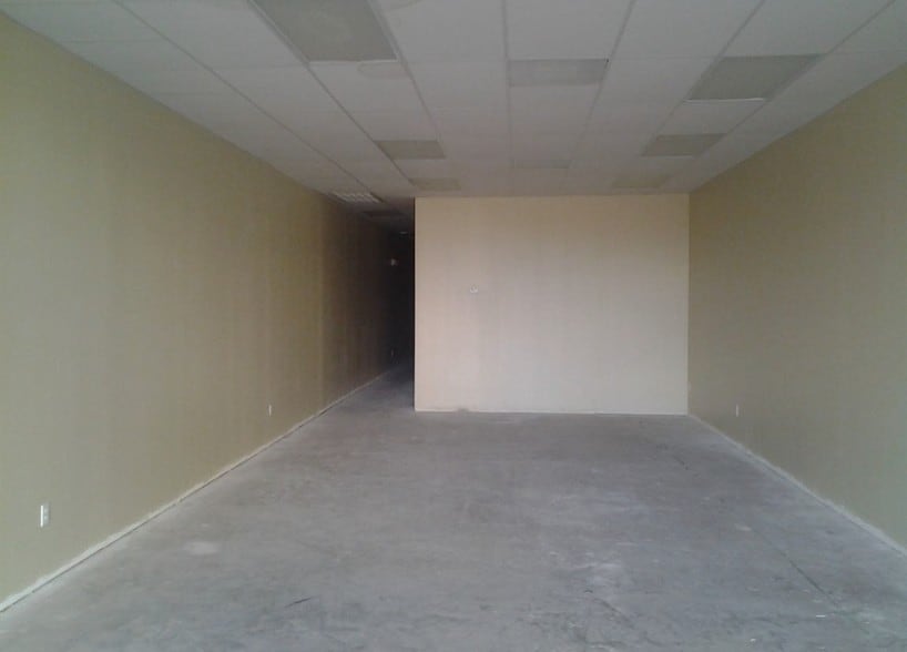 3817 N 10th St, McAllen, TX à louer - Autre – Image 2 sur 12
