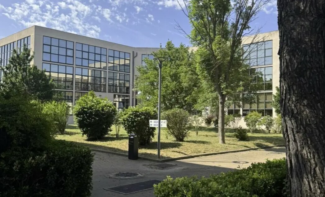 Bureau dans Aix-en-Provence à louer Photo de l’immeuble– Image 1 sur 8