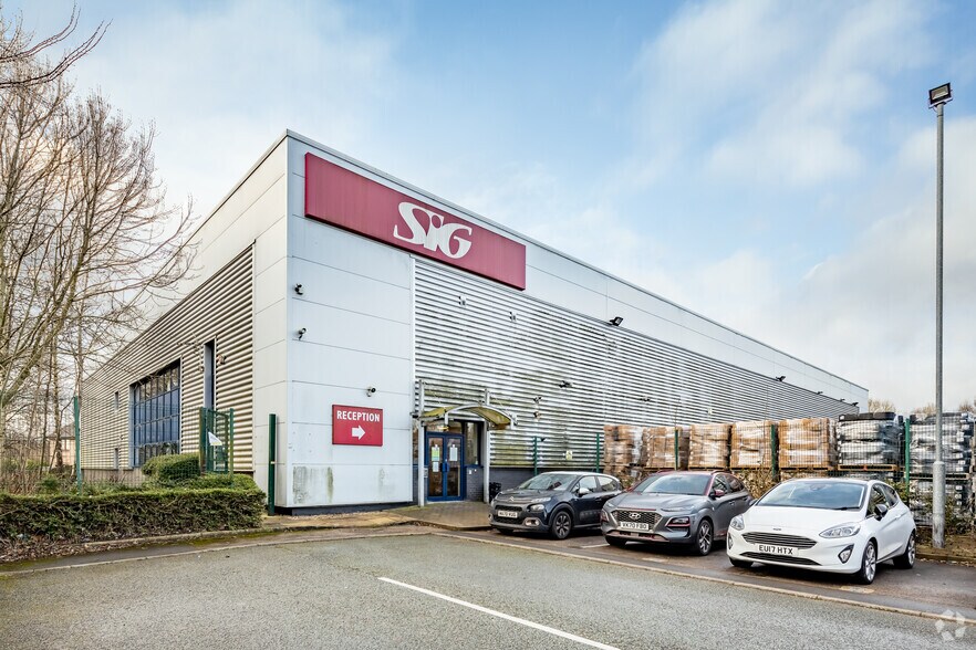 Kingsmark Fwy, Bradford à louer - Photo principale – Image 1 sur 16