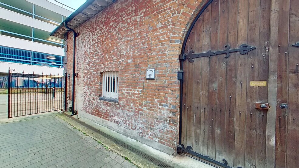 1 Back Of The Walls, Southampton à louer - Numérisation 3D Matterport – Image 2 sur 20