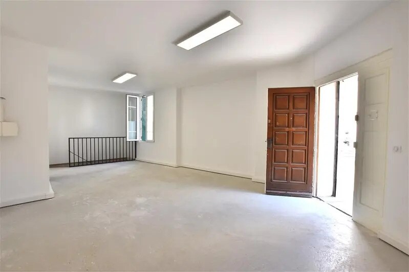 Bureau dans Saint-Ouen-sur-Seine à louer - Photo de l’immeuble – Image 2 sur 9