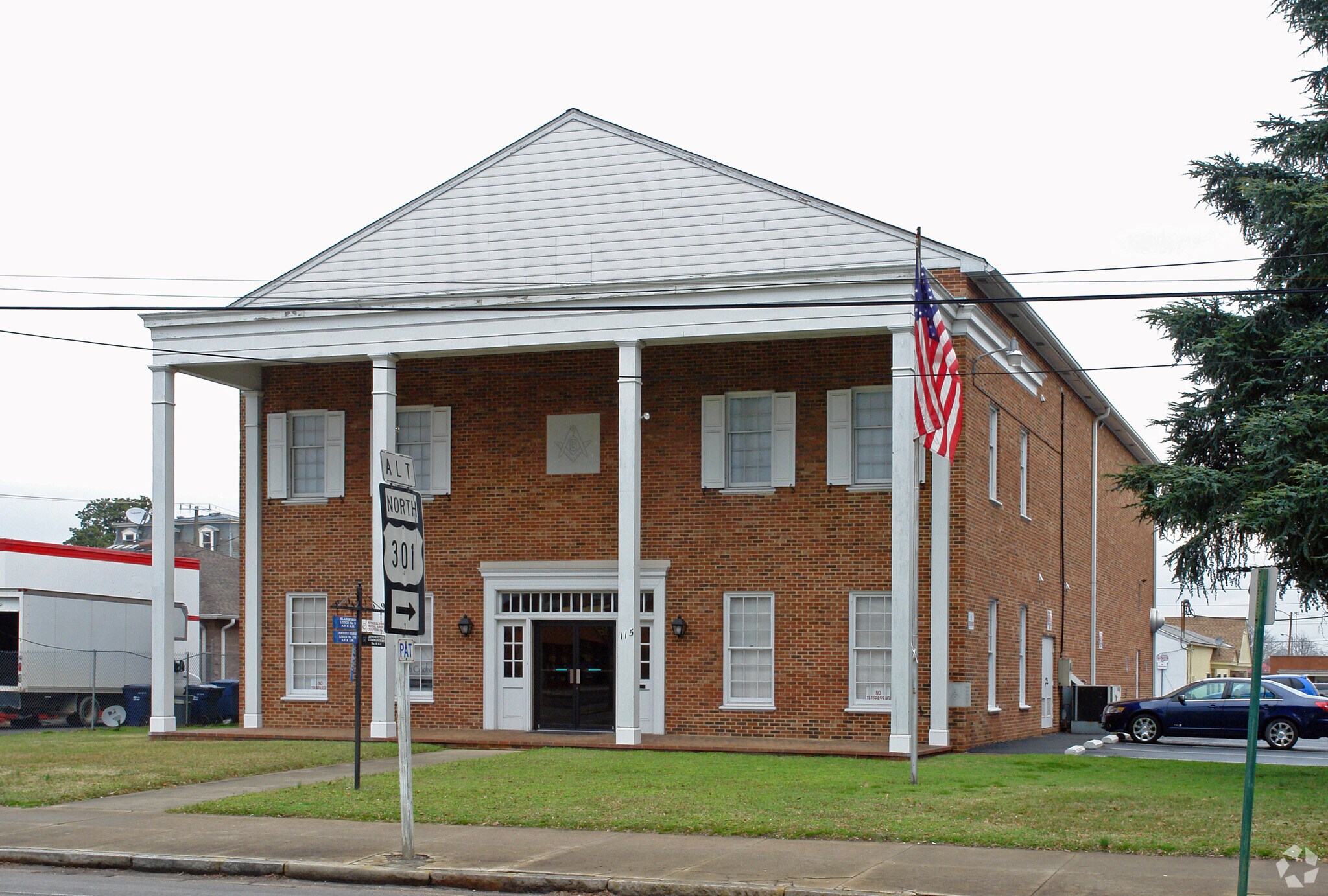 115 S Sycamore St, Petersburg, VA à louer Photo principale– Image 1 sur 5