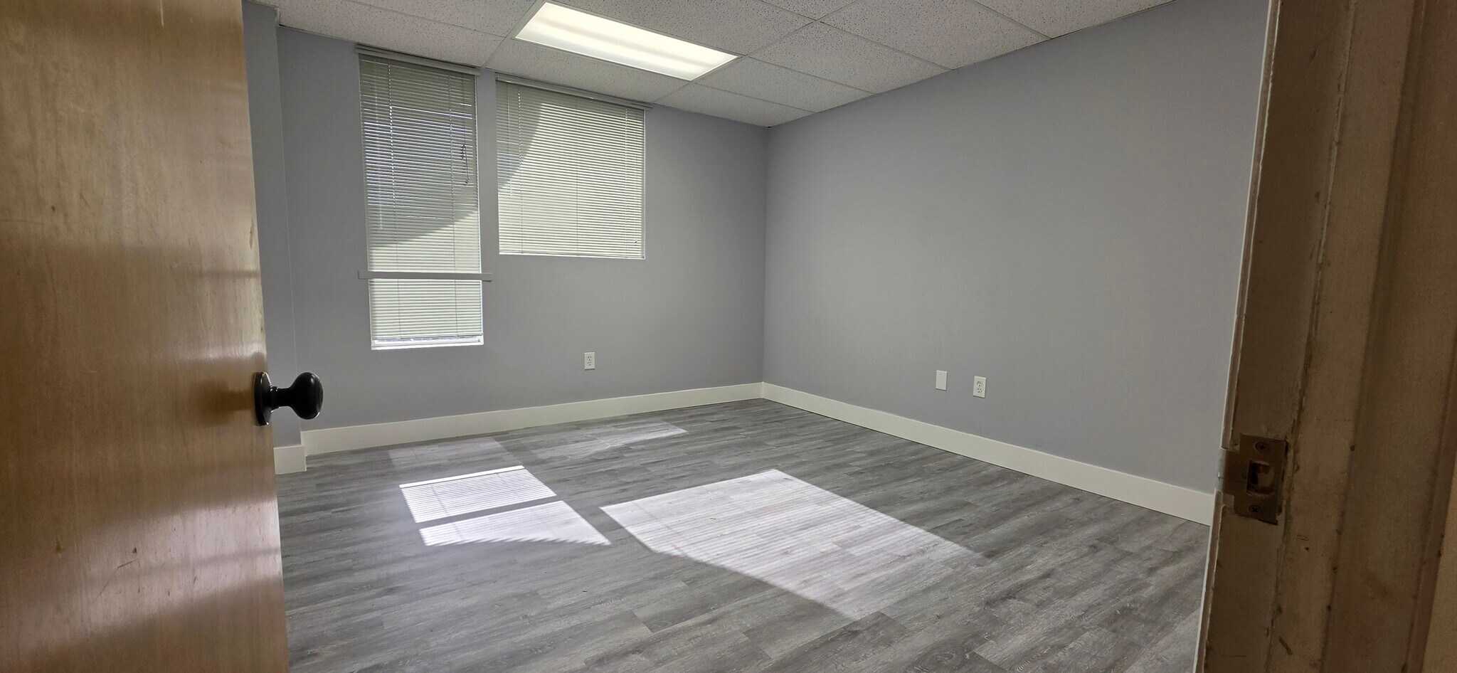 10011-10031 Pines Blvd, Pembroke Pines, FL à louer Photo intérieure– Image 1 sur 10