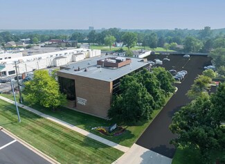 Plus de détails pour 29255 Northwestern Hwy, Southfield, MI - Bureau à vendre