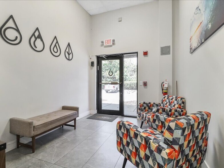 73 SW 12th Ave, Dania Beach, FL à vendre - Photo de l’immeuble – Image 3 sur 56
