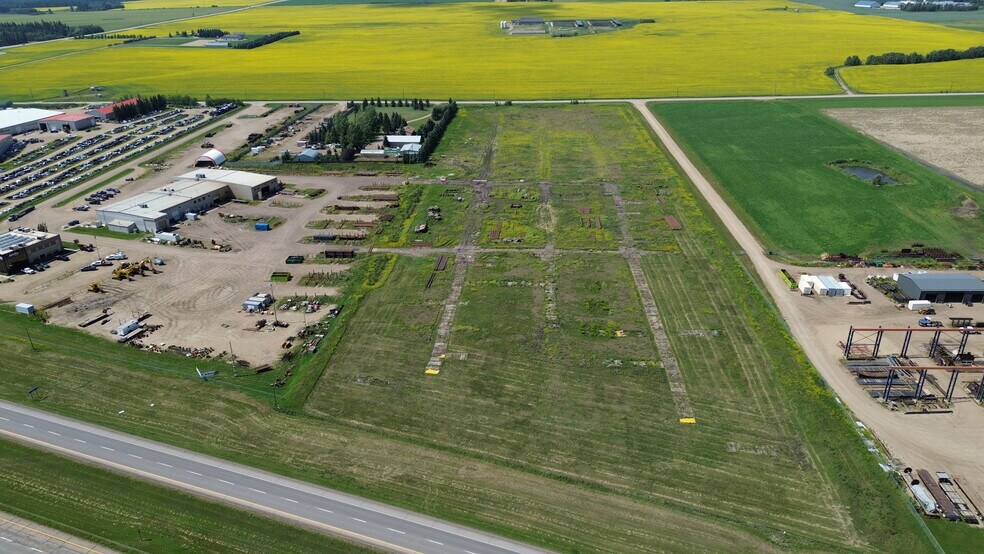 430077 Range 261 rd, Ponoka, AB à vendre - Aérien – Image 3 sur 3