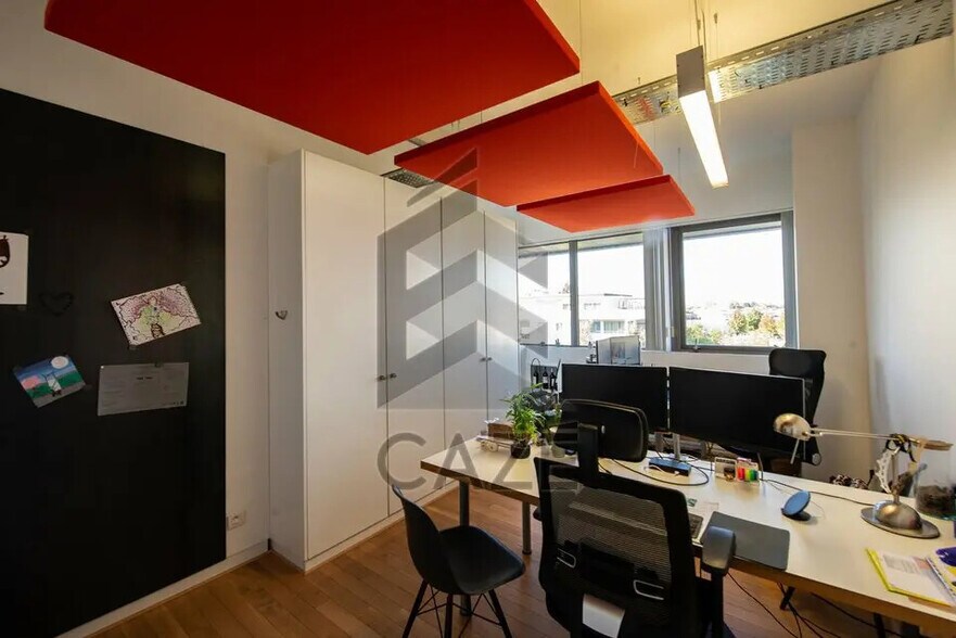 Bureau dans Bruges à vendre - Photo de l’immeuble – Image 3 sur 5