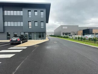 Plus de détails pour Bureau, Local d'activités à louer