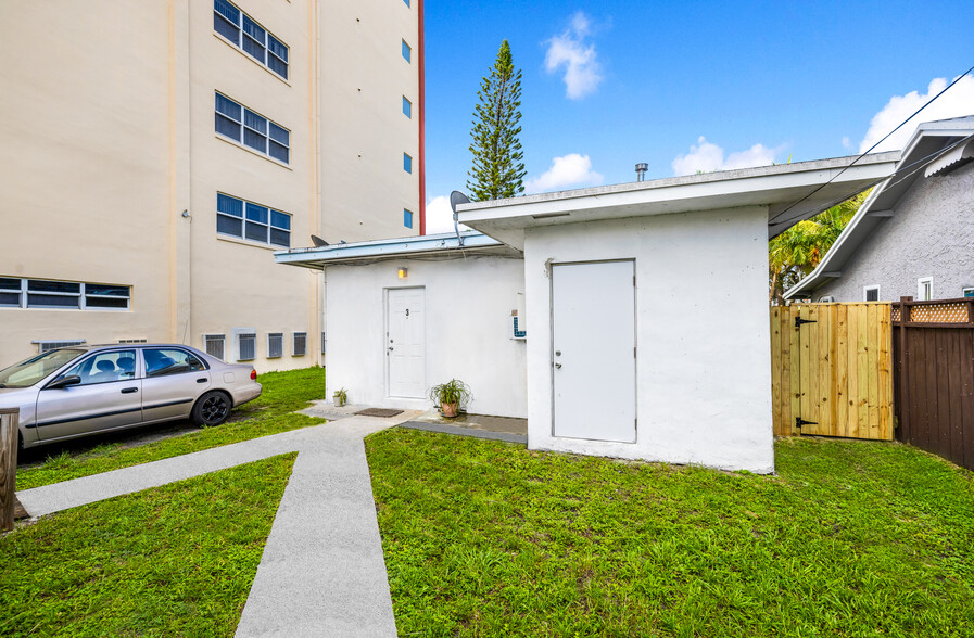 1711 Buchanan St, Hollywood, FL à vendre - Photo de l’immeuble – Image 3 sur 11
