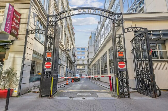 Plus de détails pour 3 Cité Paradis, Paris - Bureau à louer