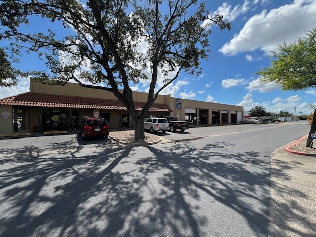 310 E Pecan Blvd, McAllen, TX à louer - Photo principale – Image 1 sur 49