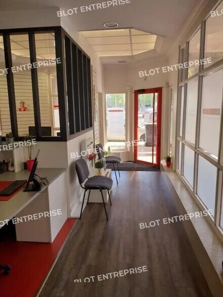Local commercial dans Brest à louer - Hall d’entrée – Image 2 sur 5