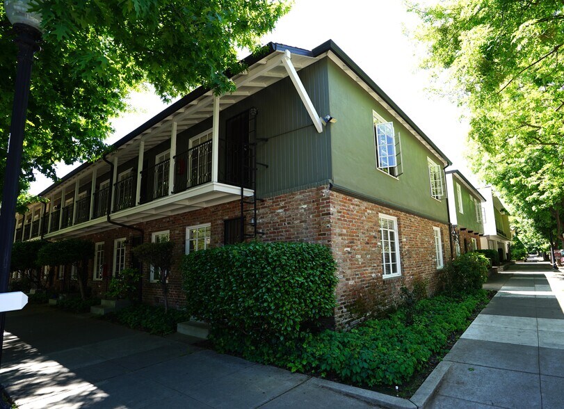 1716 O St, Sacramento, CA à vendre - Photo de l’immeuble – Image 3 sur 24
