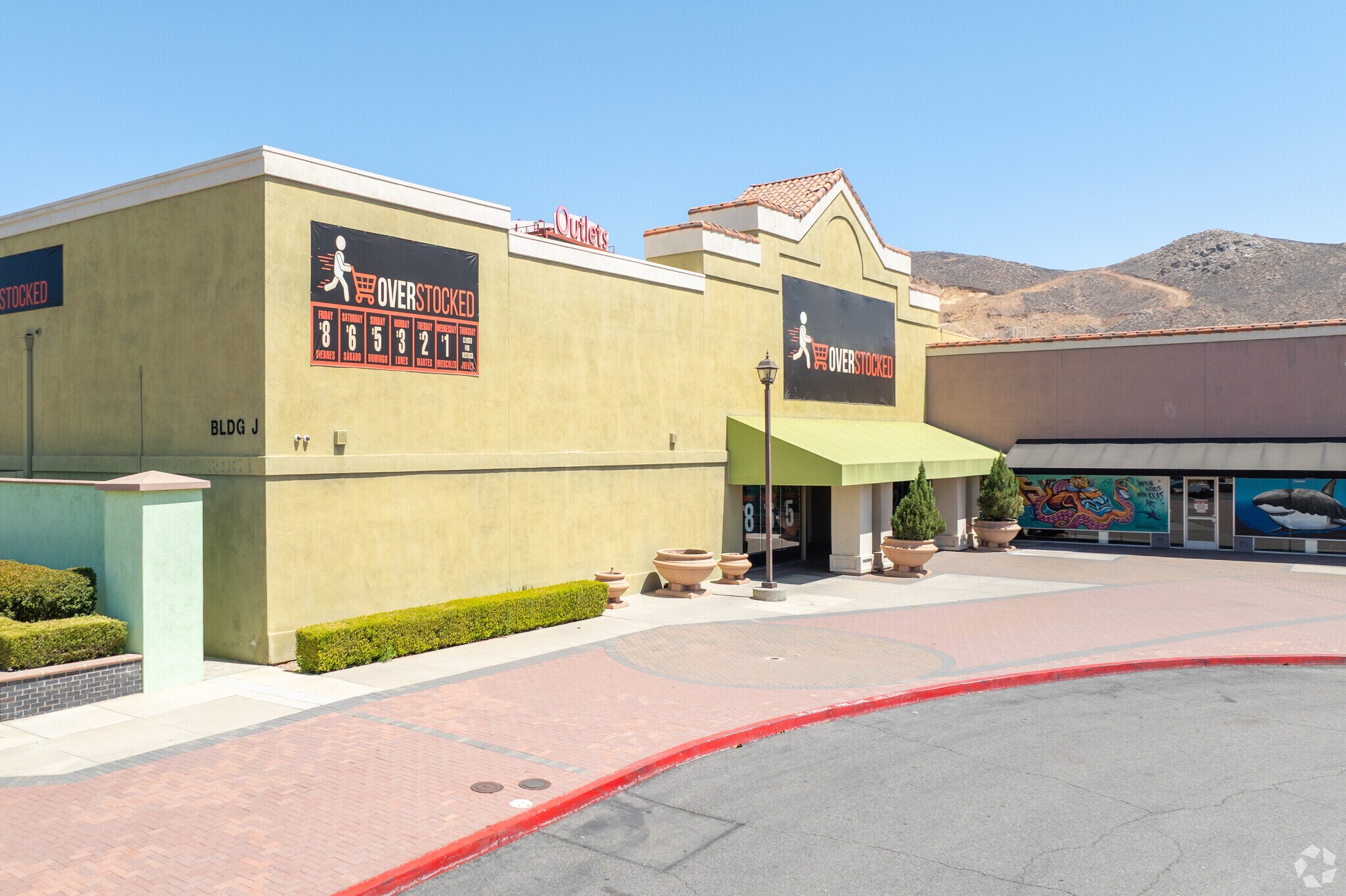 17600 Collier Ave, Lake Elsinore, CA à vendre Photo principale– Image 1 sur 5