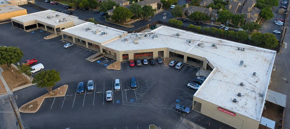 1031 Patricia, San Antonio, TX à louer - Photo de l’immeuble – Image 2 sur 4