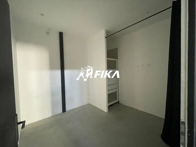 Local d’activités dans Noé à louer - Photo intérieure – Image 3 sur 7