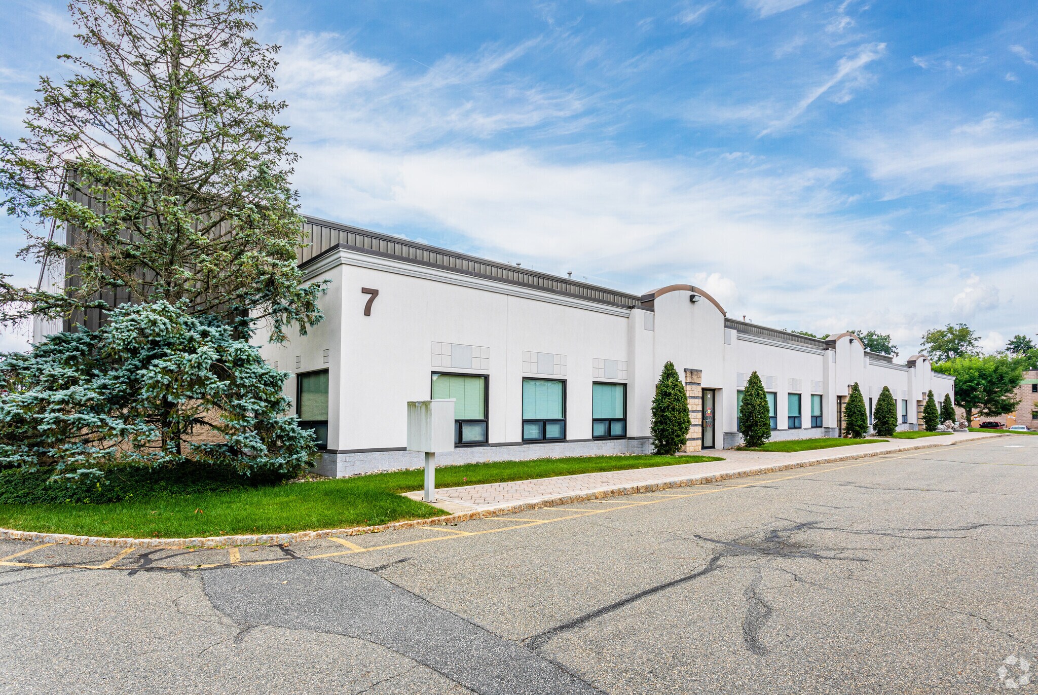 7 Middlebury Blvd, Randolph, NJ à louer Photo principale– Image 1 sur 6