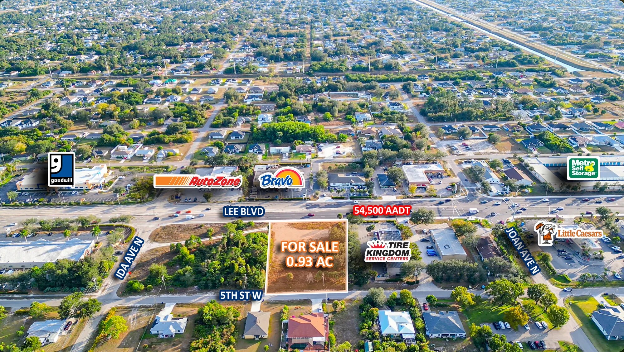2910 Lee Boulevard, Lehigh Acres, FL à vendre Photo principale– Image 1 sur 2