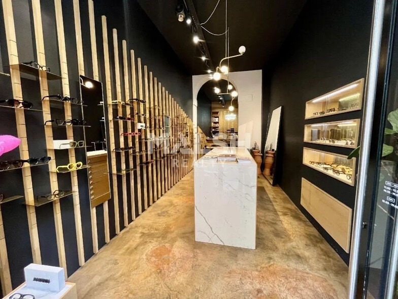 Local commercial dans Lyon à louer - Photo intérieure – Image 2 sur 2