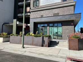 411 29th St, Oakland, CA à louer Photo intérieure– Image 1 sur 5