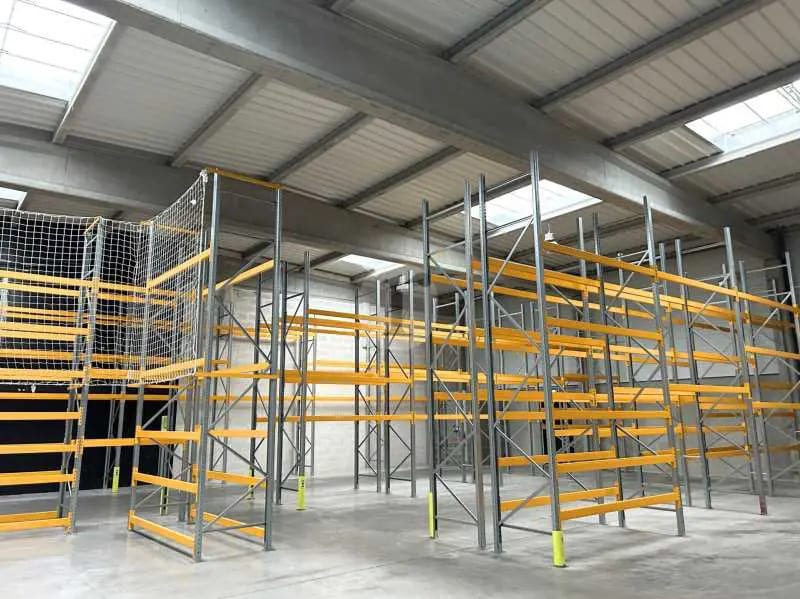 Local d’activités dans Avelin à louer Photo intérieure– Image 1 sur 7