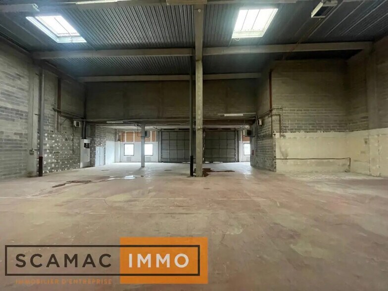 16 Rue Des Cévennes, 91090 Lisses, Lisses à louer - Photo de l’immeuble – Image 3 sur 11