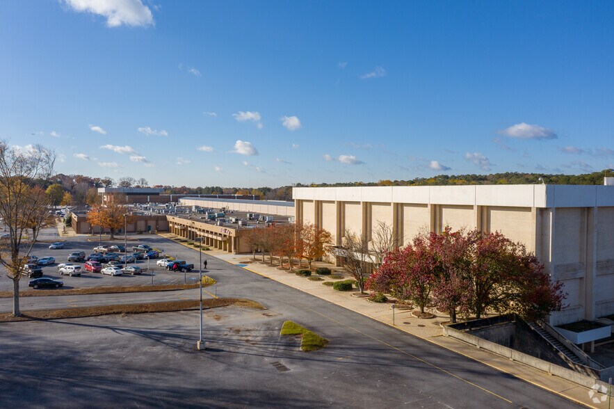 2801 Candler Rd, Decatur, GA à louer - Photo de l’immeuble – Image 2 sur 9