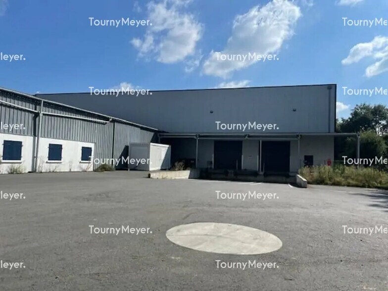 Local d’activités dans Saint-Avé à louer - Photo de l’immeuble – Image 1 sur 3